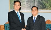 Premierminister Vietnams und Laos treffen sich in Nghe An